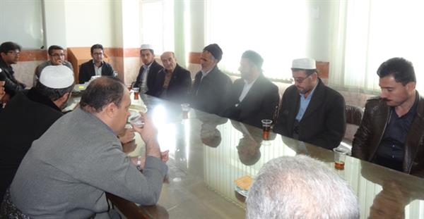 برگزاری جلسه با روحانیون محترم شهرستان توسط واحد بهداشت محیط