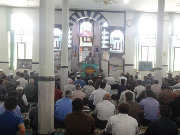 گزارش تصویری سخنرانی  دکتر شکیبا  در نماز جمعه شهرستان روانسر بمناسبت گرامیداشت هفته دولت