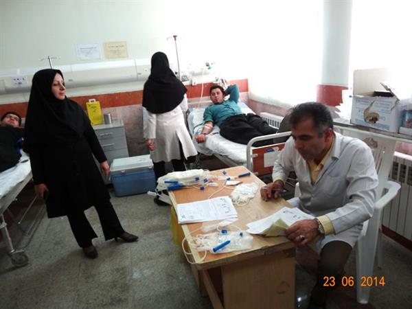 گزارش تصویری برنامه اهدای خون اهدای زندگی در شبکه بهداشت روانسر