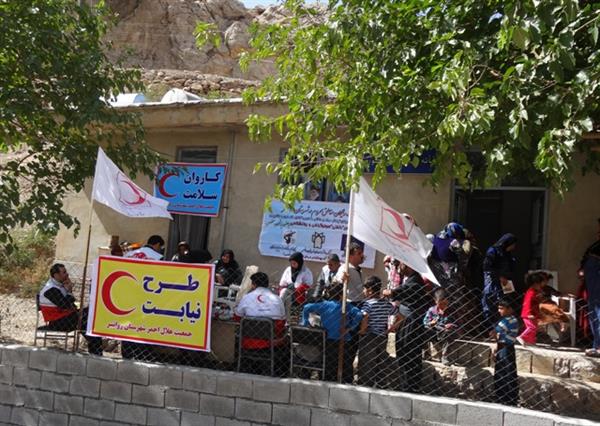 گزارش تصویری ویزیت رایگان در روستای بزگوره بمناسبت هفته دفاع مقدس
