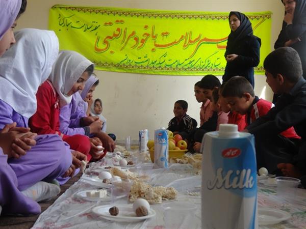 برگزاری جشنواره صبحانه سالم در روستای مهرگان